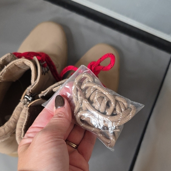 Dr Scholls Women's Wedge Ankle Boots with Red  & Tan Laces NEW Size 8 - Picture 8 of 8